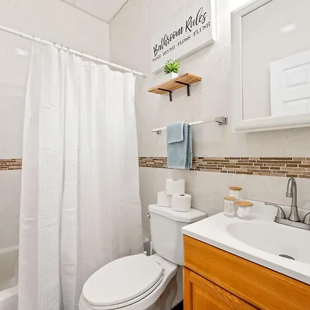 Charming Home In Heart Of City With King Size Bed! Philadelphia Exterior photo